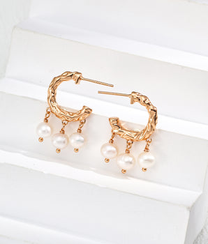 Serena Pearls Earrings