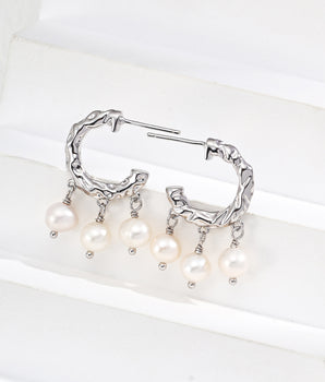 Serena Pearls Earrings